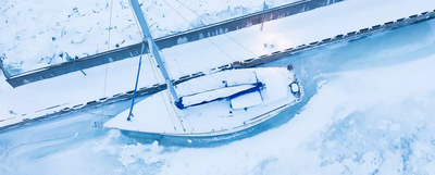 Hvis du har brug for vintervedligeholdelse og frostsikring af din båd, hvorfor så ikke lade vores team tage sig af det?